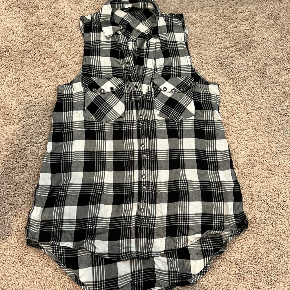 Rock and republic tank